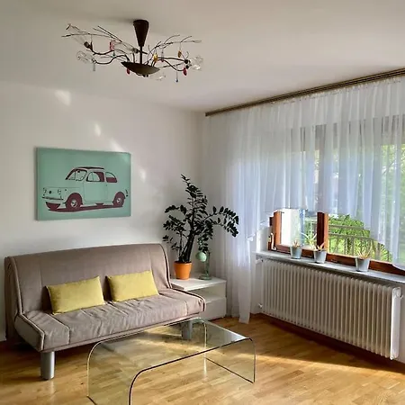 Appartement Spacious In A Quiet Neighbourhood + Private Parking *
