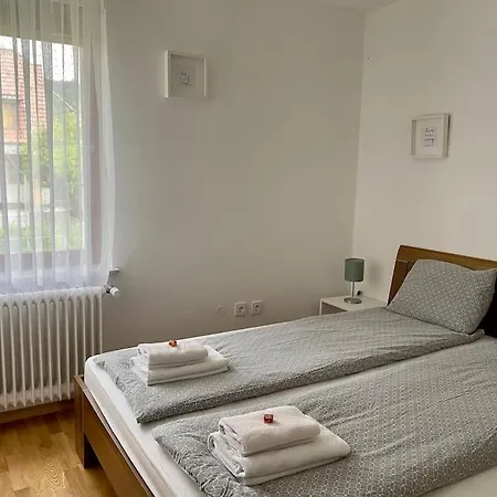 Spacious In A Quiet Neighbourhood + Private Parking Appartement Ljubljana